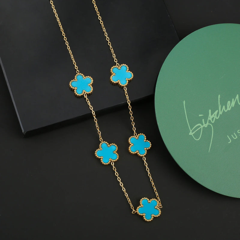 Conjunto de Joias Feminino Aço Inox – Flor de Trevo com 5 Pétalas (Bracelete, Colar e Brinco)