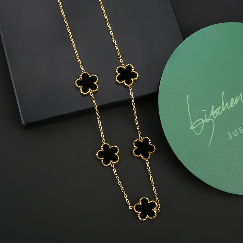 Conjunto de Joias Feminino Aço Inox – Flor de Trevo com 5 Pétalas (Bracelete, Colar e Brinco)